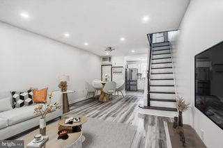 2533 S MILDRED ST, Philadelphia, PA 19148