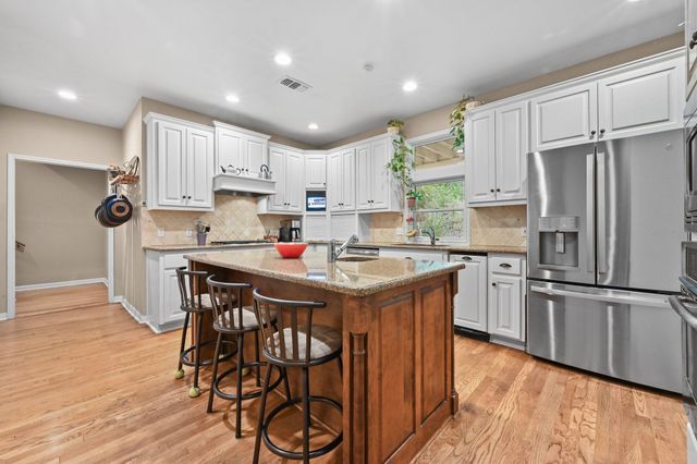 2 Rock Way CV, Austin, TX 78746