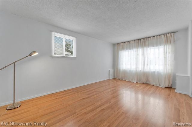 30815 Everett Street, Southfield, MI 48076