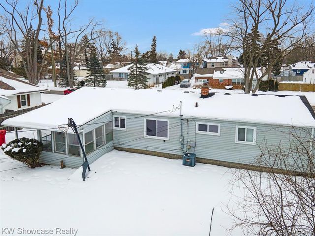 30815 Everett Street, Southfield, MI 48076