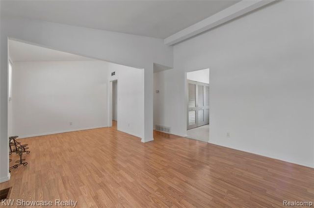 30815 Everett Street, Southfield, MI 48076