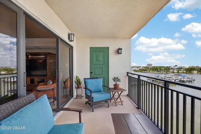 744 Marina Point Drive, Daytona Beach, FL 32114