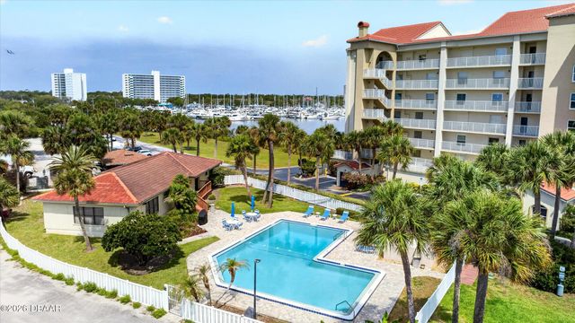 744 Marina Point Drive, Daytona Beach, FL 32114