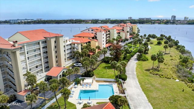 744 Marina Point Drive, Daytona Beach, FL 32114