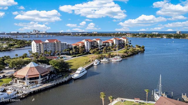 744 Marina Point Drive, Daytona Beach, FL 32114