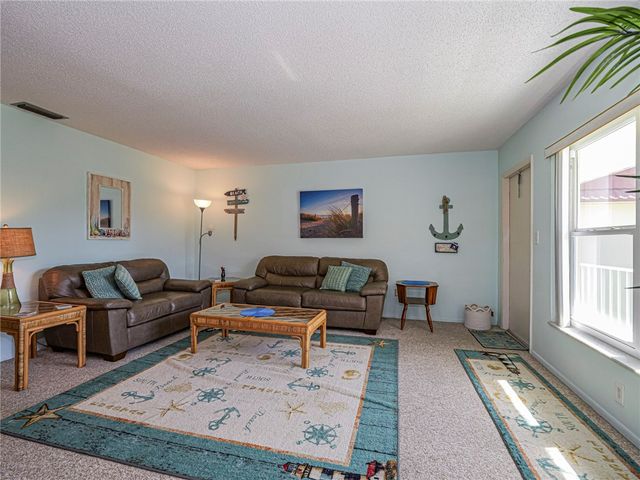 6 Vista Palm Lane 202, Vero Beach, FL 32962