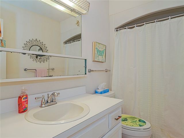 6 Vista Palm Lane 202, Vero Beach, FL 32962