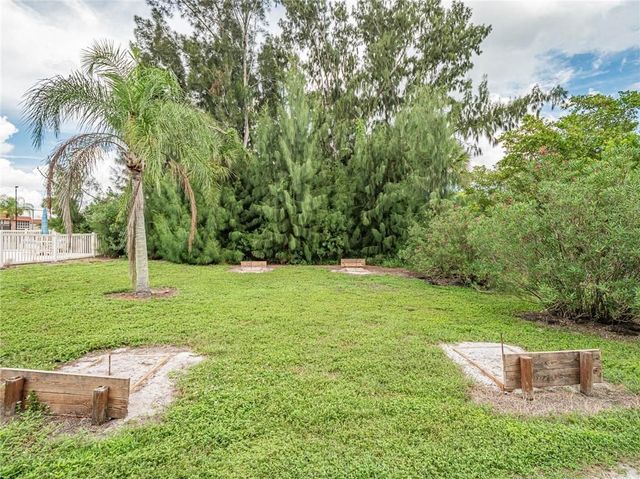 6 Vista Palm Lane 202, Vero Beach, FL 32962