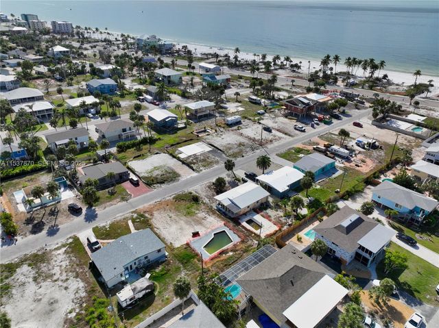 161 Hibiscus Drive, Fort Myers, FL 33931