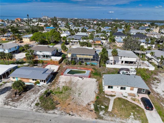 161 Hibiscus Drive, Fort Myers, FL 33931