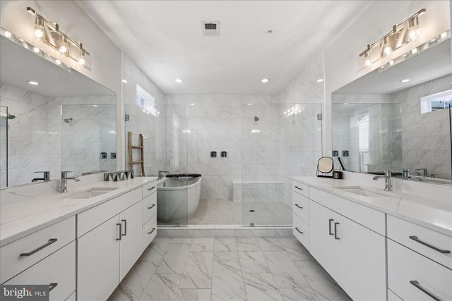 610 LEIGH WAY, Oxon Hill, MD 20745