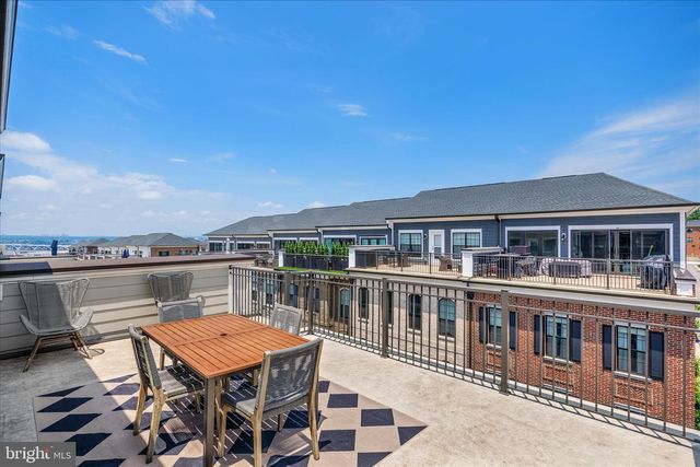 610 LEIGH WAY, Oxon Hill, MD 20745