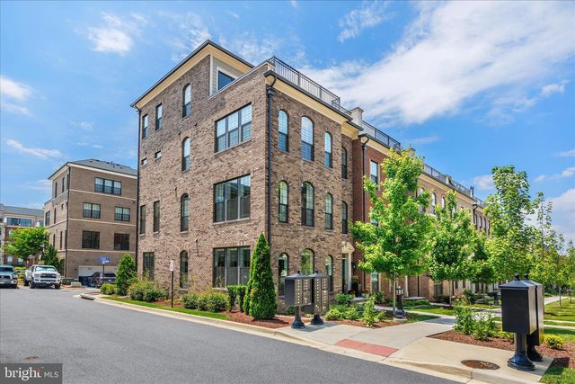 610 LEIGH WAY, Oxon Hill, MD 20745