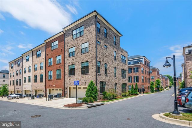 610 LEIGH WAY, Oxon Hill, MD 20745