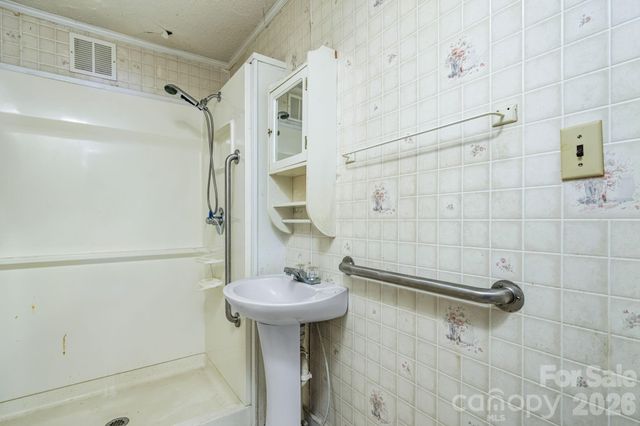 115 Brackett Street, Morganton, NC 28655