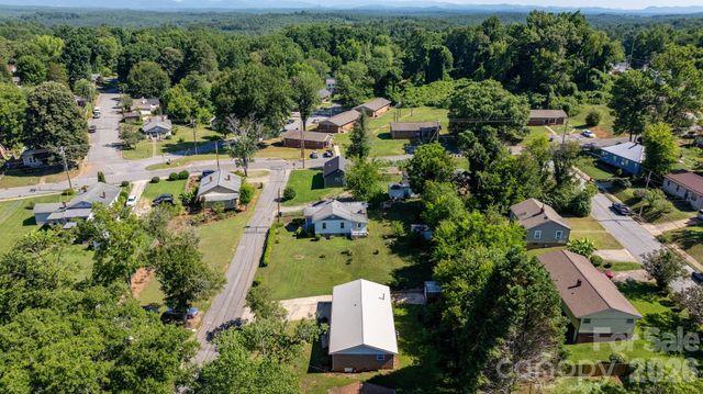 115 Brackett Street, Morganton, NC 28655