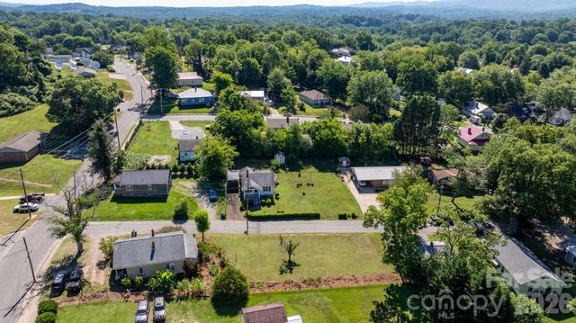 115 Brackett Street, Morganton, NC 28655