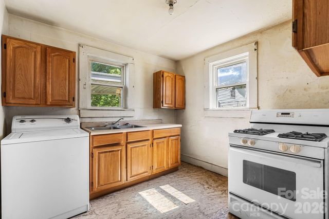 115 Brackett Street, Morganton, NC 28655