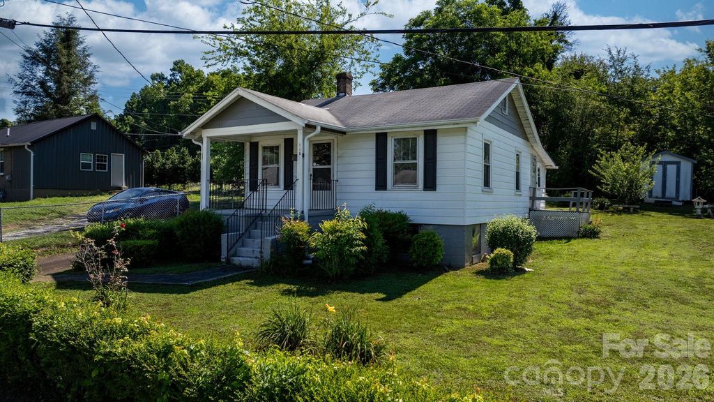 115 Brackett Street, Morganton, NC 28655