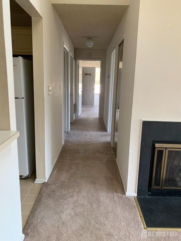 17 Voscek Court, Lawrence, NJ 08648