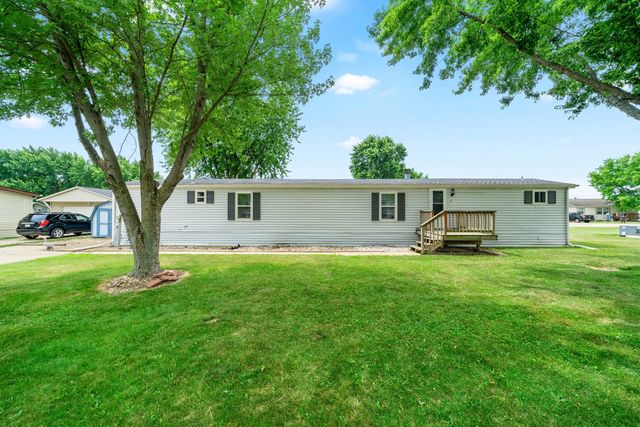 17 CHRISSY Drive, Sandwich, IL 60548