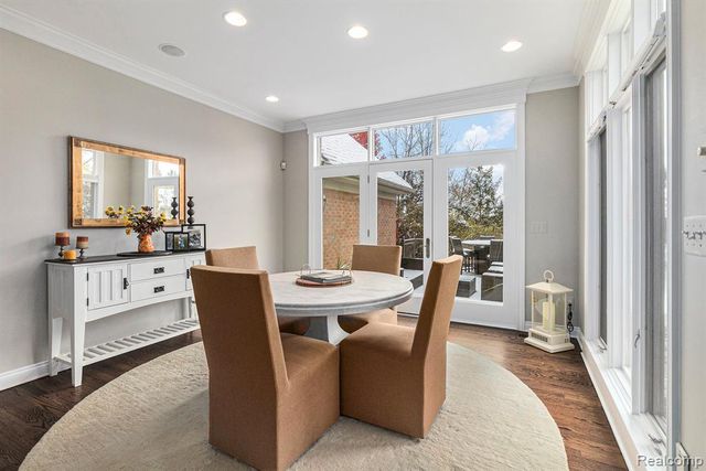 6997 Oakhurst Ridge Road, Clarkston, MI 48348