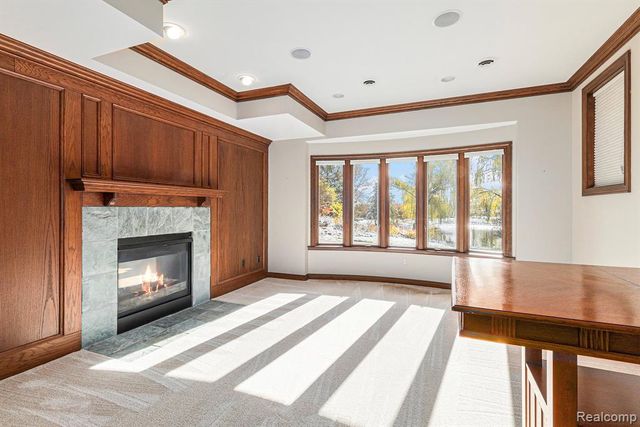 6997 Oakhurst Ridge Road, Clarkston, MI 48348