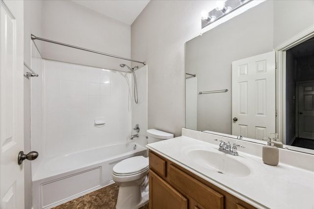 2821 Chinaberry Park Lane, League City, TX 77573