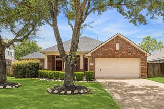 2821 Chinaberry Park Lane, League City, TX 77573