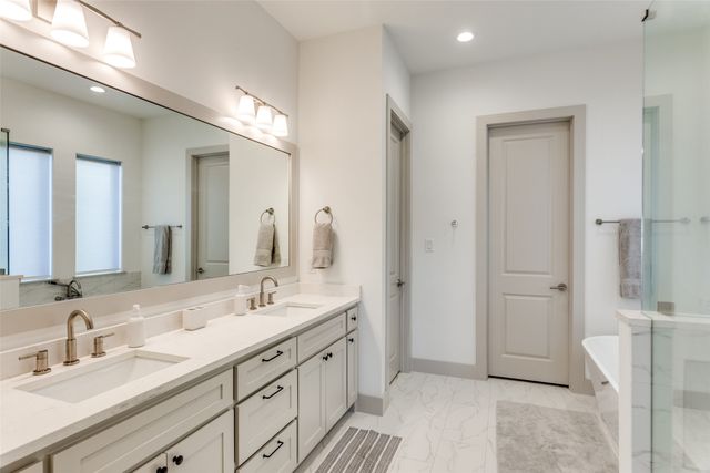 945 Highlands Avenue, Aledo, TX 76008