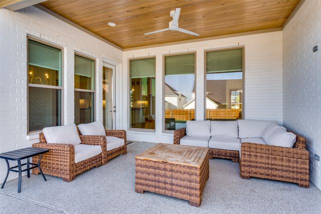 945 Highlands Avenue, Aledo, TX 76008