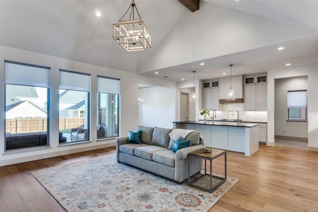 945 Highlands Avenue, Aledo, TX 76008