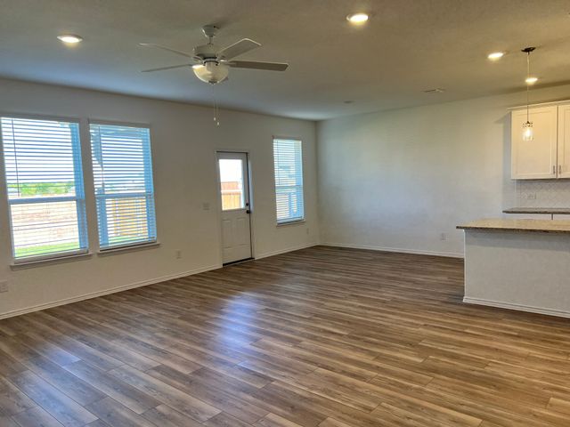 612 Agarita Way, Princeton, TX 75407