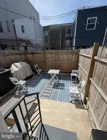 2212 GREENWICH ST, Philadelphia, PA 19146