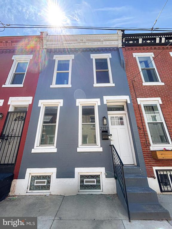 2212 GREENWICH ST, Philadelphia, PA 19146