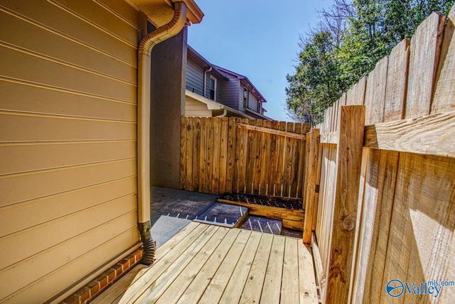 8151 Oldfield Road SW 7, Huntsville, AL 35802