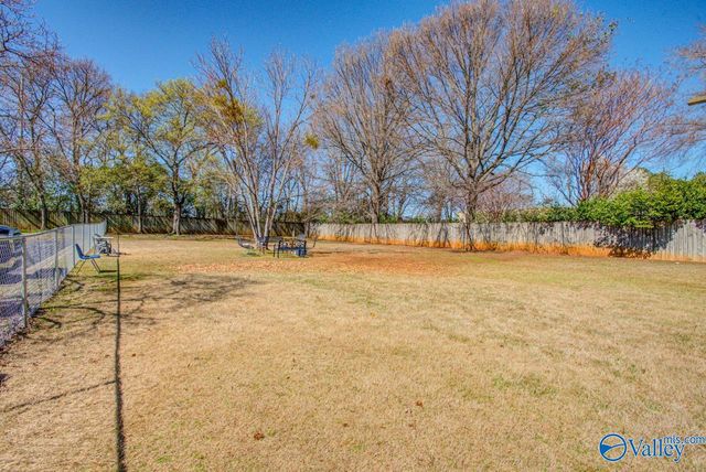 8151 Oldfield Road SW 7, Huntsville, AL 35802