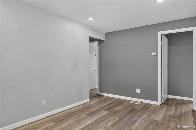 27036 Townley Street, Madison Heights, MI 48071