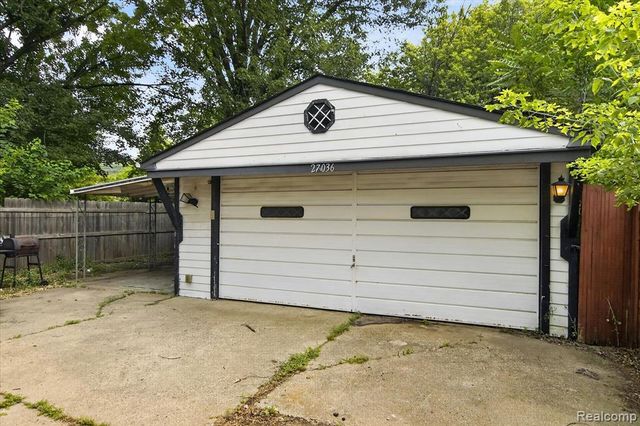 27036 Townley Street, Madison Heights, MI 48071