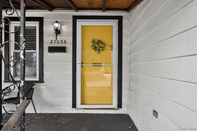 27036 Townley Street, Madison Heights, MI 48071