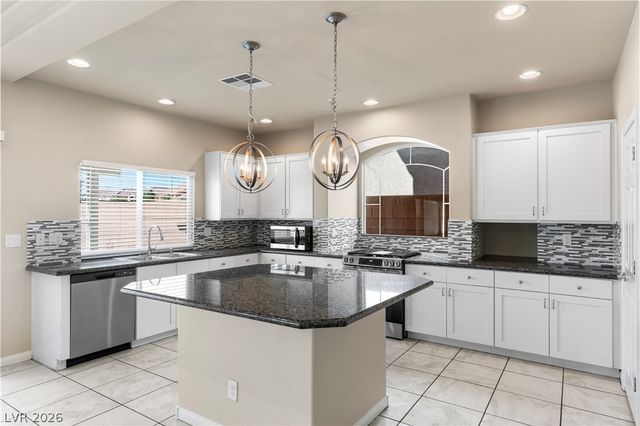 5543 Dancing Fox Court, Las Vegas, NV 89139