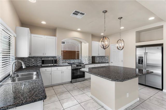 5543 Dancing Fox Court, Las Vegas, NV 89139