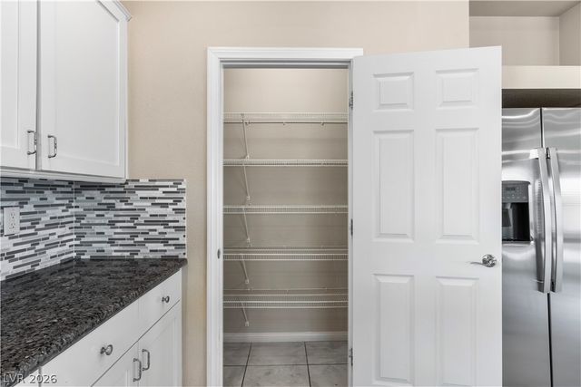 5543 Dancing Fox Court, Las Vegas, NV 89139