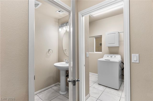 5543 Dancing Fox Court, Las Vegas, NV 89139