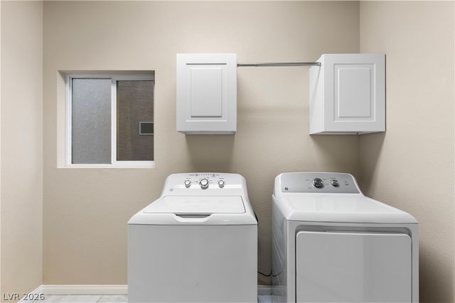 5543 Dancing Fox Court, Las Vegas, NV 89139