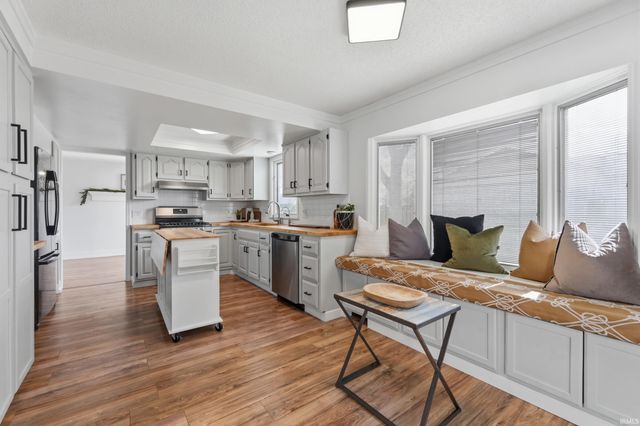 1221 Windsor Woods Boulevard, Fort Wayne, IN 46845