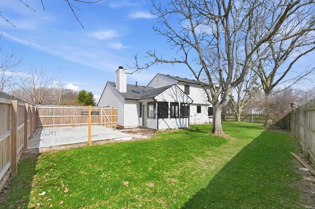 1221 Windsor Woods Boulevard, Fort Wayne, IN 46845