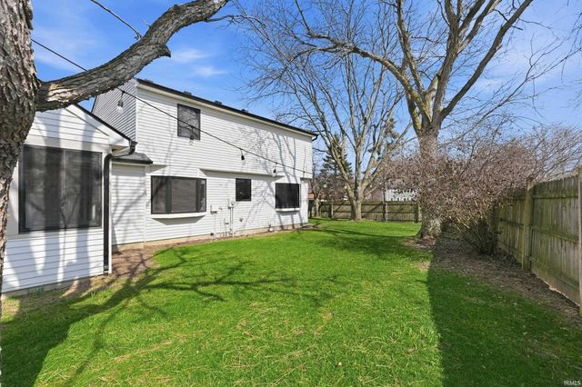 1221 Windsor Woods Boulevard, Fort Wayne, IN 46845