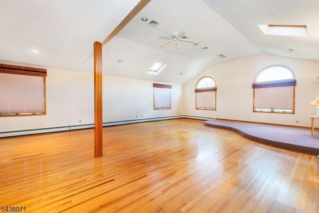 25 Wood Chase Ln, Kinnelon Boro, NJ 07405