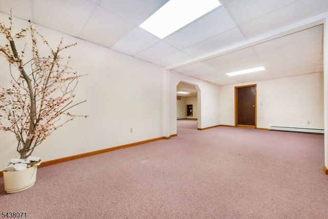 25 Wood Chase Ln, Kinnelon Boro, NJ 07405